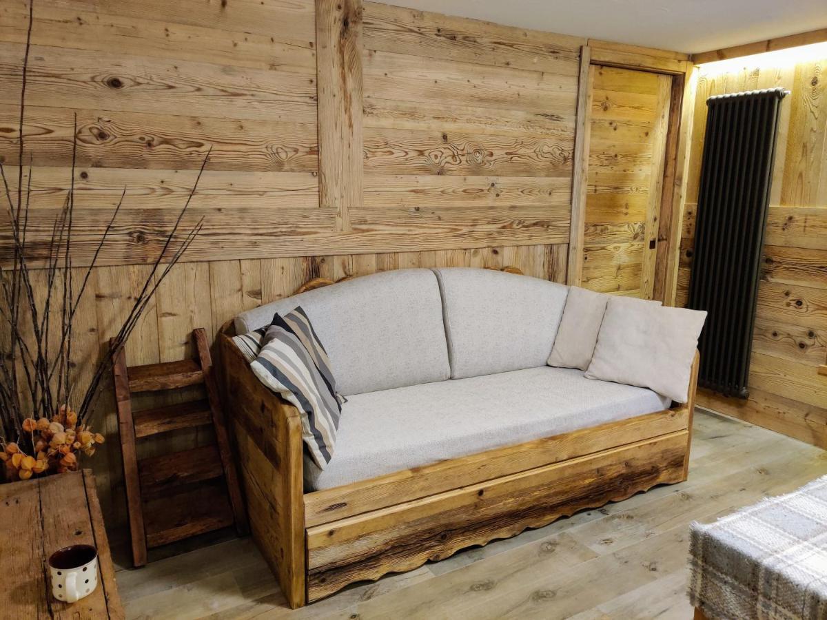 Au Fond Du Bourg Daire Aosta Dış mekan fotoğraf