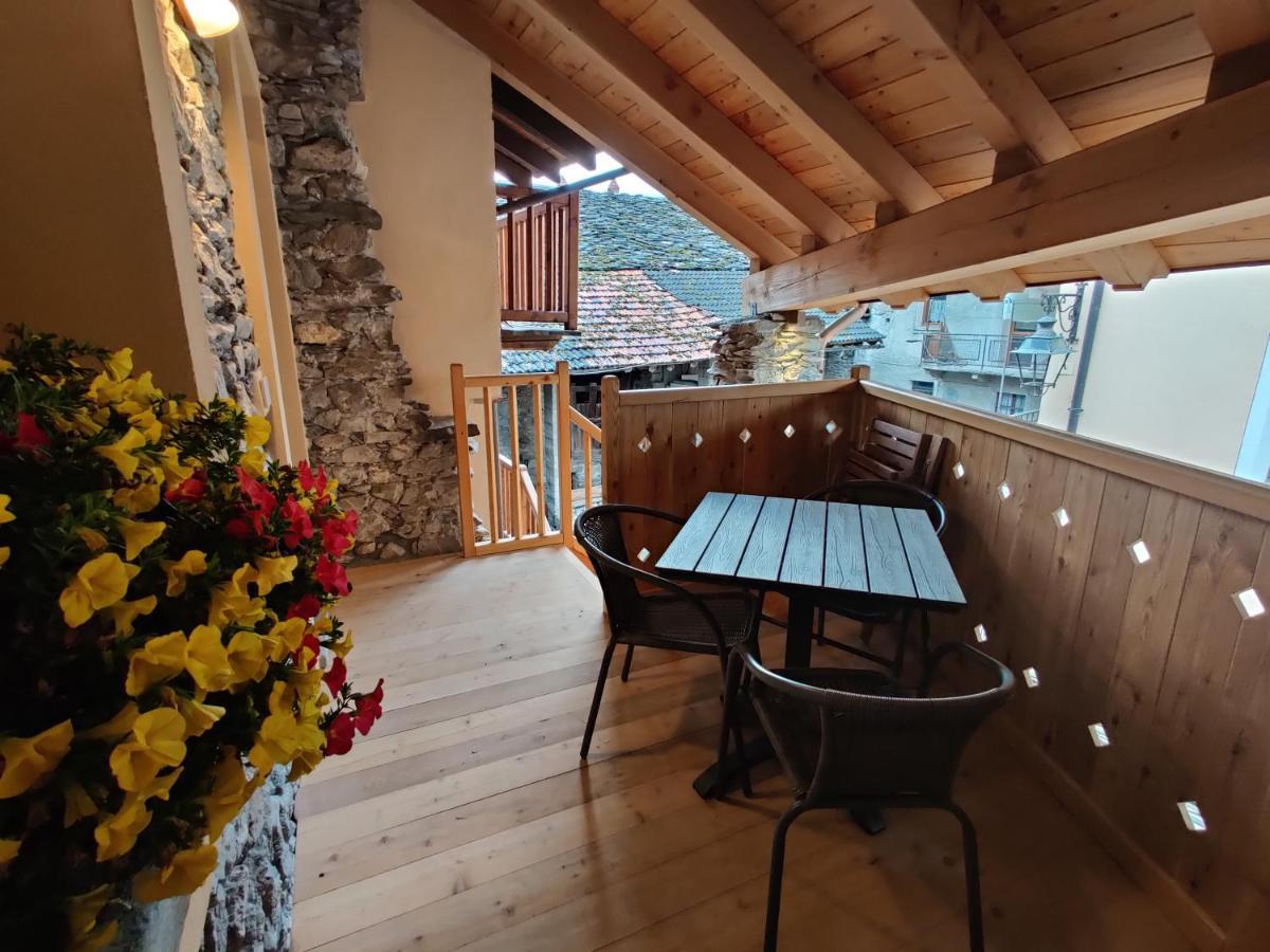 Au Fond Du Bourg Daire Aosta Dış mekan fotoğraf
