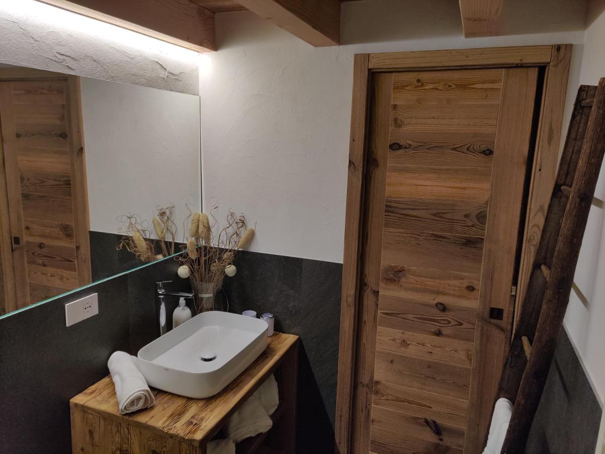 Au Fond Du Bourg Daire Aosta Dış mekan fotoğraf