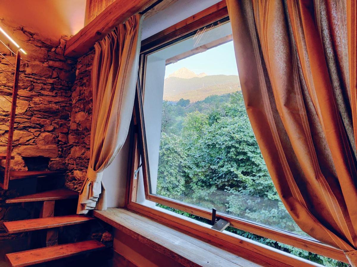 Au Fond Du Bourg Daire Aosta Dış mekan fotoğraf